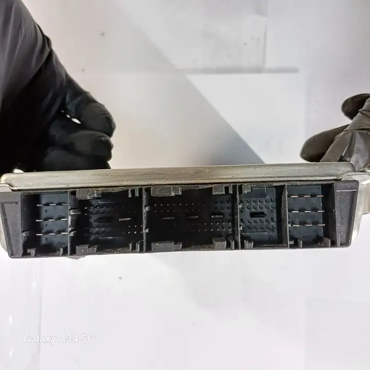 Mercedes-Benz Sprinter W901 W902 W903 W904 (1995 - 2007) A6111531091 Блок управления двигателем (ЭБУ) — фото 3