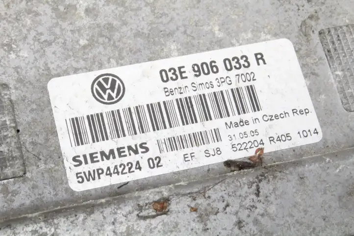 Volkswagen Polo VI (2015 - 2019) 03E906033R Блок управления двигателем (ЭБУ) — фото 2