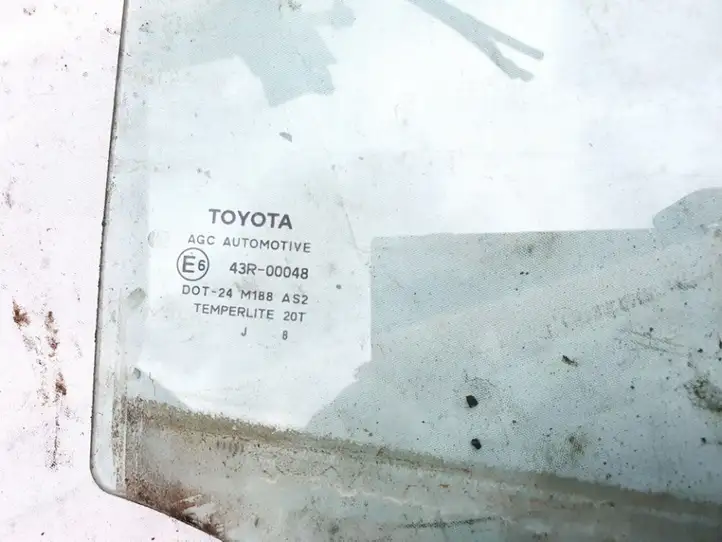 Toyota Yaris (2005 - 2009) Стекло задней двери — фото 2