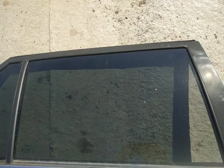 Toyota Avensis T250 (2006 - 2009)   Основное стекло задних дверей