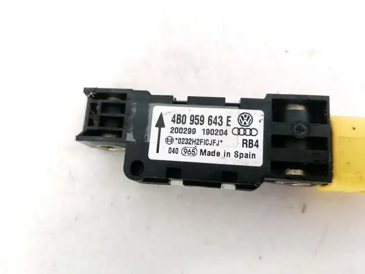 Audi A3/S3 8P (2003 - 2005) 4B0959643E Датчик удара SRS — фото 3