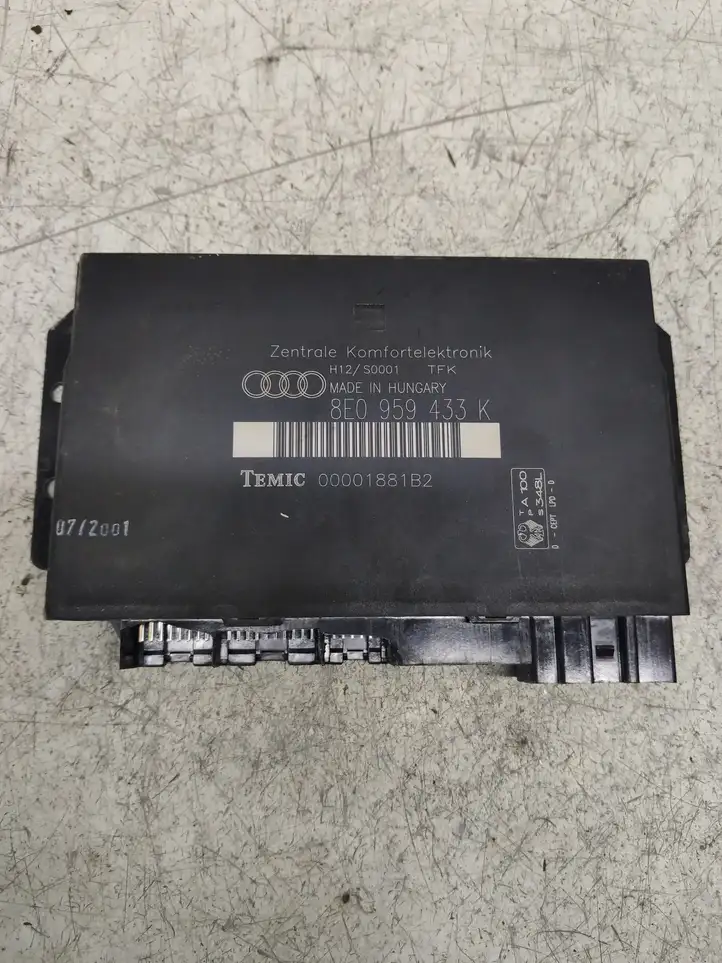 Audi A6 S6 C5 4B (1997 - 2001) 8E0959433K Модуль комфорта — фото 1