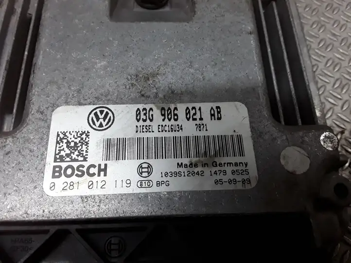 Volkswagen PASSAT B6 (2005 - 2010) 03G906021AB Блок управления двигателем (ЭБУ) — фото 2