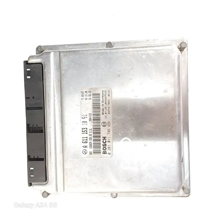 Mercedes-Benz Sprinter W901 W902 W903 W904 (1995 - 2007) A6111531091 Блок управления двигателем (ЭБУ) — фото 1