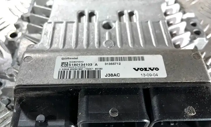 Volvo V60 (2013 - 2018) 31355712 Блок управления двигателем (ЭБУ) — фото 2