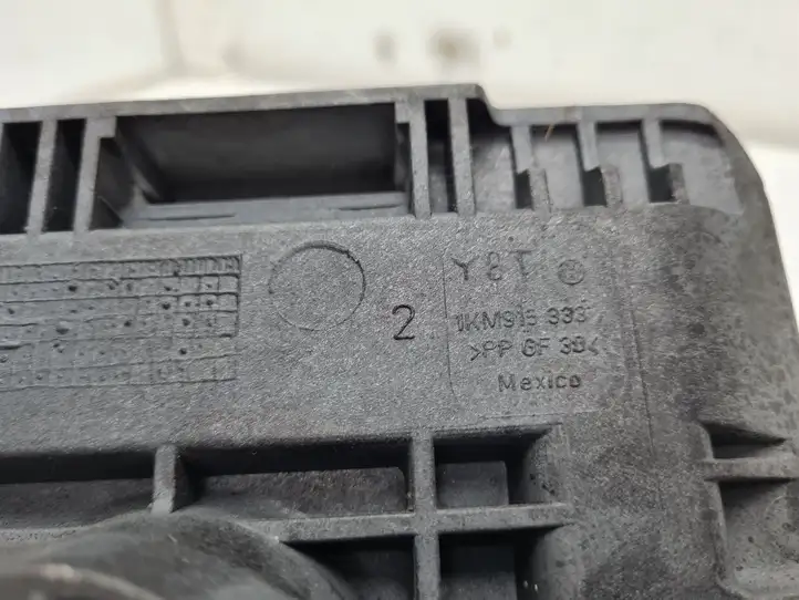 Volkswagen Beetle A5 (2011 - 2018) 1KM915333 Площадка аккумулятора — фото 5