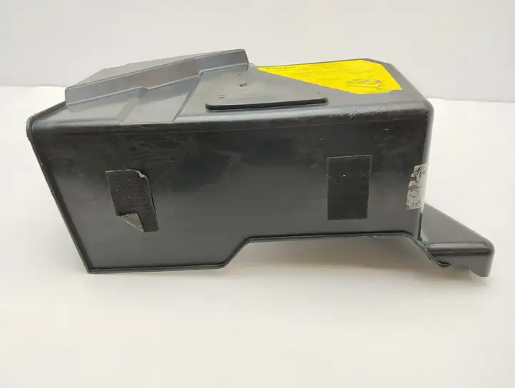 Volvo S60 (2000 - 2004) 8622335 Крышка ящика аккумулятора — фото 3