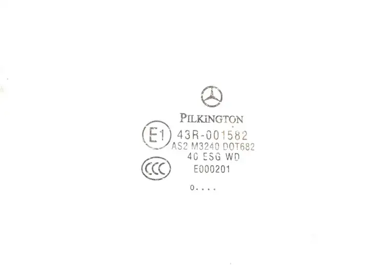 Mercedes-Benz C W204 (2007 - 2014)  43R001582 Основное стекло передних дверей (четырехдверного автомобиля)