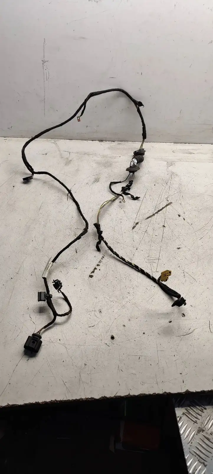 Seat Leon (1P) (2005 - 2012)  1P0971145A Проводка крышки багажника