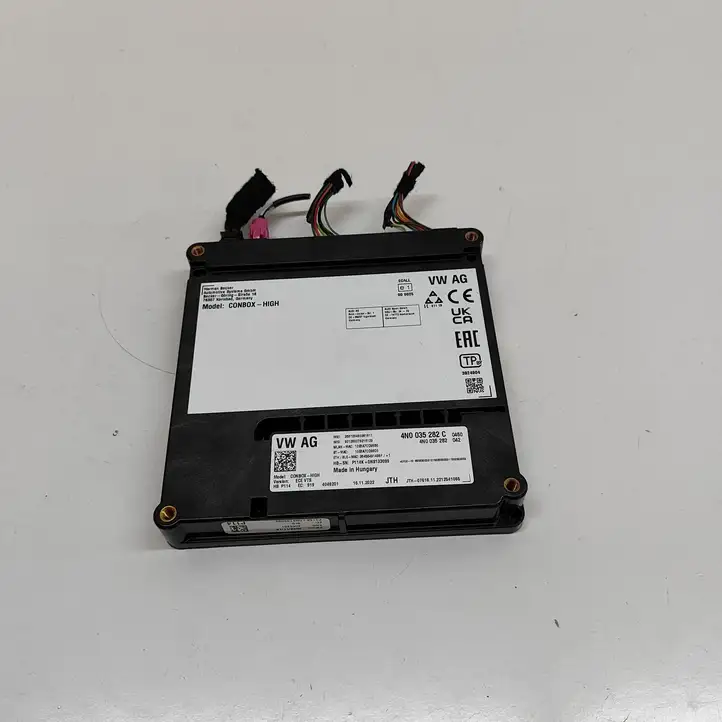 Porsche Taycan 9J1 (2019 - ) 4N0035282C Блок GSM — фото 3