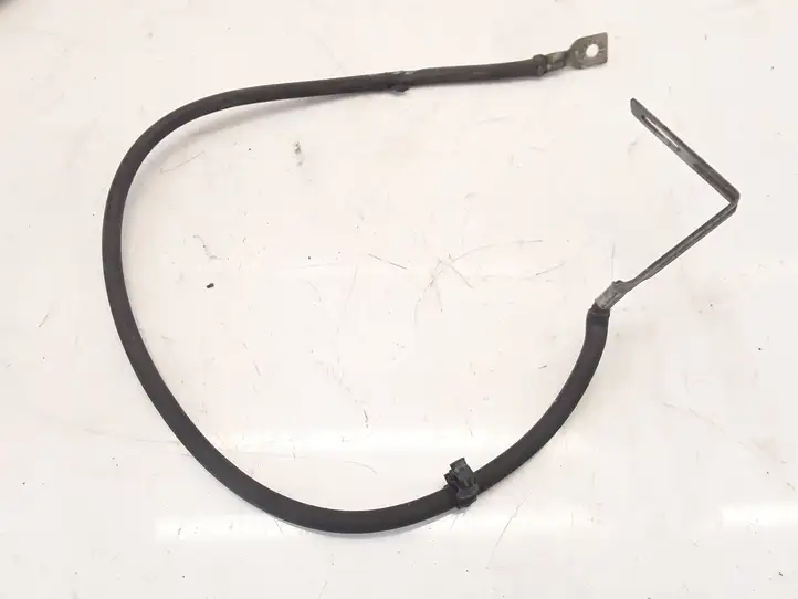 Renault Megane II (2006 - 2008)   Минусовый провод (аккумулятора)