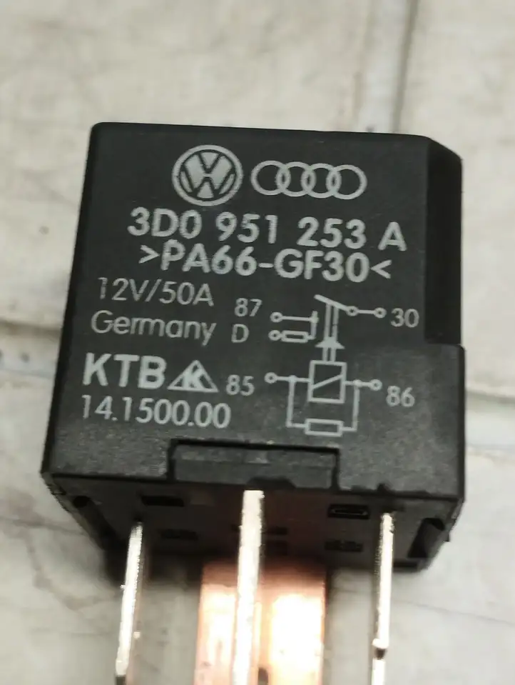 Volkswagen Touareg I (2002 - 2010) 3D0951253A Реле аварийных фонарей — фото 2