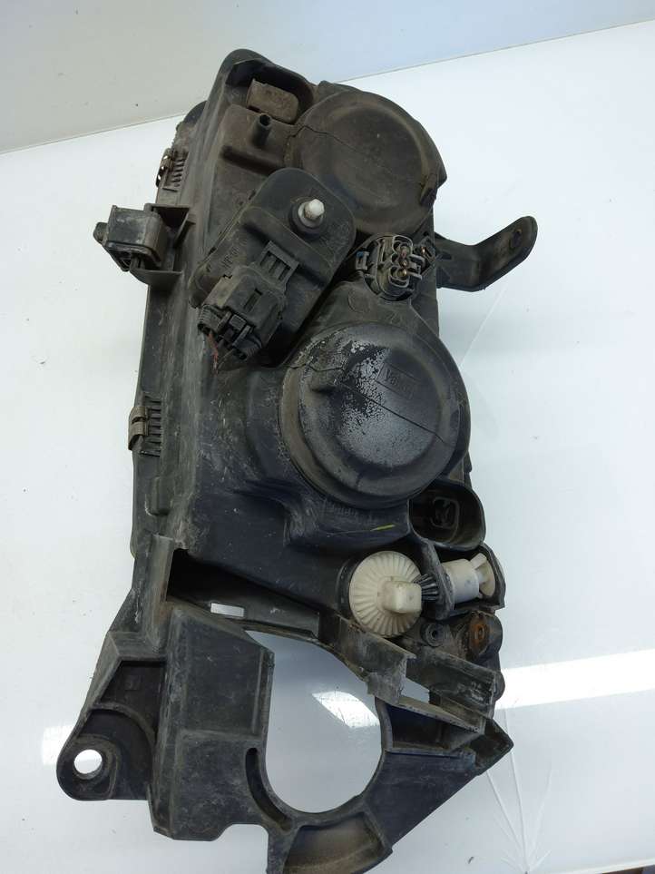 Nissan Almera N16 (2000 - 2010)   Передняя фара