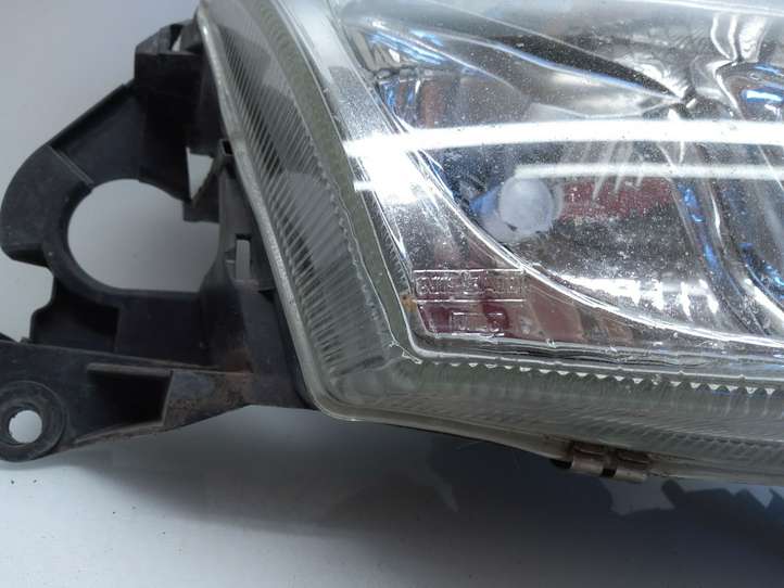 Nissan Almera N16 (2000 - 2010)   Передняя фара