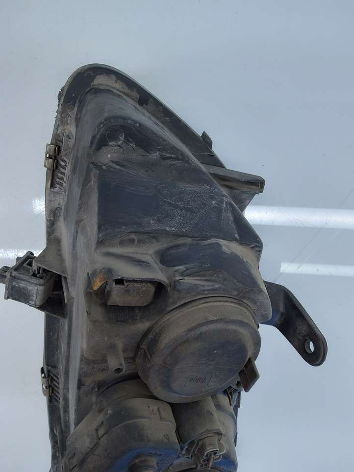 Nissan Almera N16 (2000 - 2010)   Передняя фара