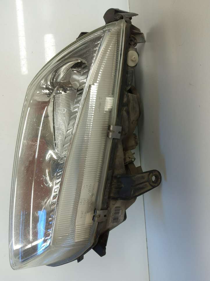 Nissan Almera N16 (2000 - 2010)   Передняя фара