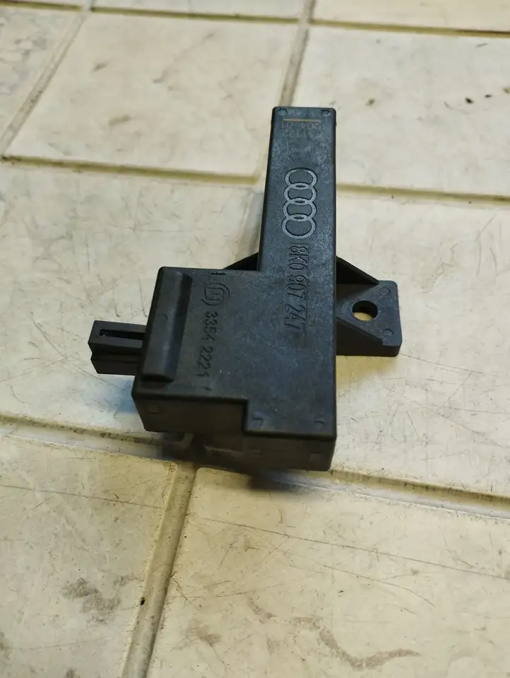 Audi A6 C7 (2011 - 2014) 8K0907247 Блок бесключевого доступа — фото 3
