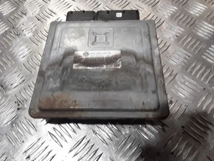 Volkswagen PASSAT B6 (2005 - 2010)  03G906018CD Блок управления двигателя