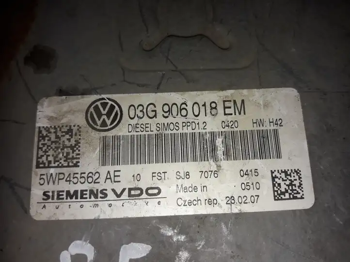 Volkswagen PASSAT B6 (2005 - 2010) 5WP45562AE Блок управления двигателем (ЭБУ) — фото 2