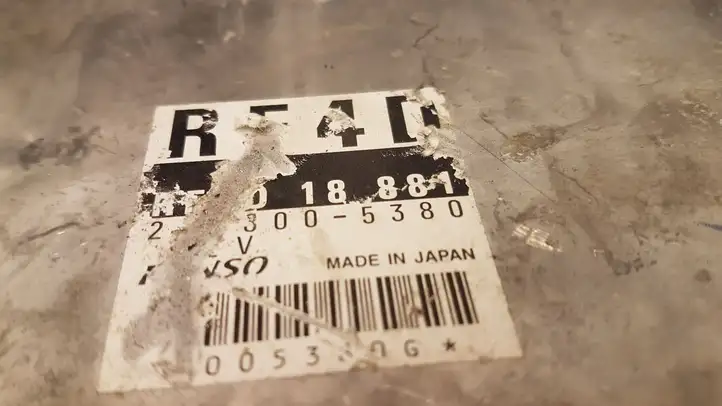 Mazda 323 (1994 - 2000)  RF4D Блок управления двигателя