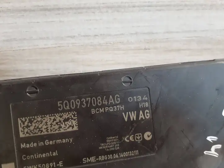 Volkswagen Golf VII (2013 - 2019) 5Q0937084AG Модуль комфорта — фото 2