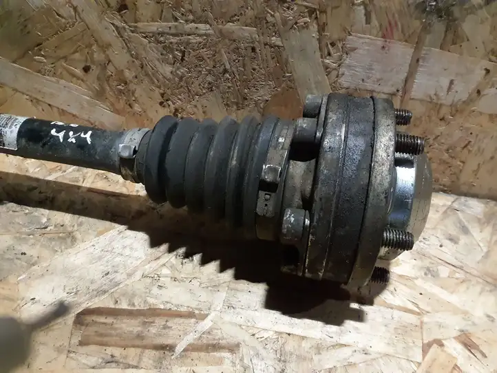 Volkswagen PASSAT B6 (2005 - 2010)   Передняя полуось