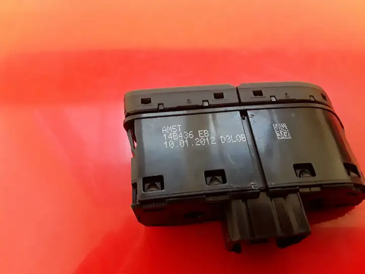 Ford Focus Grand C-MAX (2010 - 2019) AM5T14B436EB Кнопка парктроника — фото 4