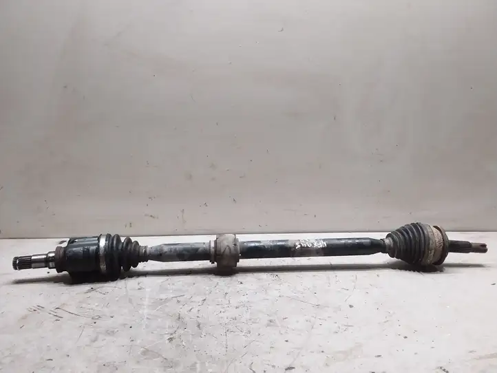 Toyota Avensis T270 (2012 - 2015) Передняя полуось — фото 1