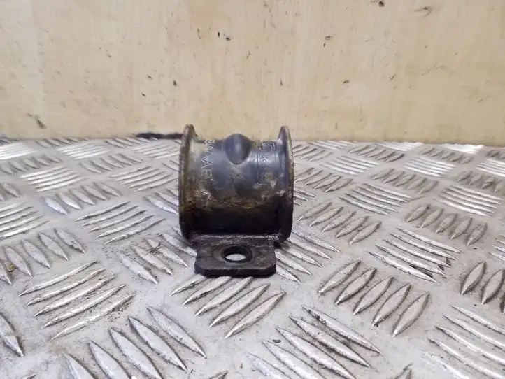 Ford Kuga I (2008 - 2012)  3M515B484AE Держатель стойки (передняя)