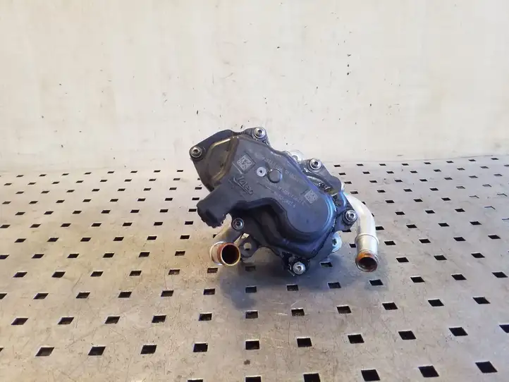Skoda Octavia Mk4 (2019 - ) 04L131501S Клапан EGR — фото 6