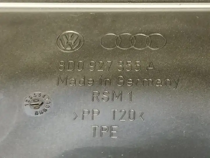 Audi A6 S6 C5 4B (1997 - 2001) 8D0927355A Прочие детали салона — фото 4