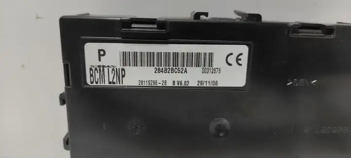 Nissan Note (E11) (2006 - 2014)  284B2BC52A Mодуль kомфортa