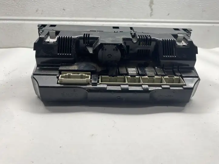 Audi A6 (2004 - 2008)  4F1820043 Блок управления кондиционера воздуха / климата/ печки (в салоне)