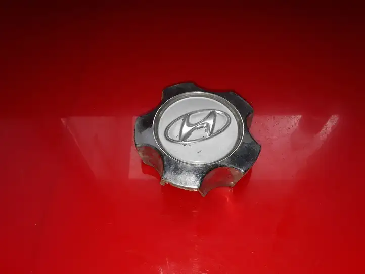 Hyundai Trajet (2004 - 2007)  529603A710 Заводская крышка (крышки) от центрального отверстия колеса