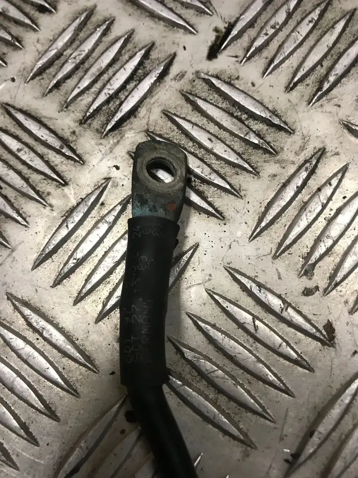 Volkswagen PASSAT B5.5 (2001 - 2005) 8D1971235C Минусовой провод аккумулятора — фото 2