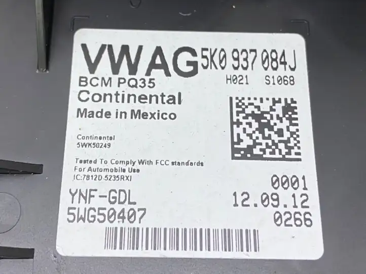 Volkswagen Jetta VI (2011 - 2018) 5K0937084J Модуль комфорта — фото 6