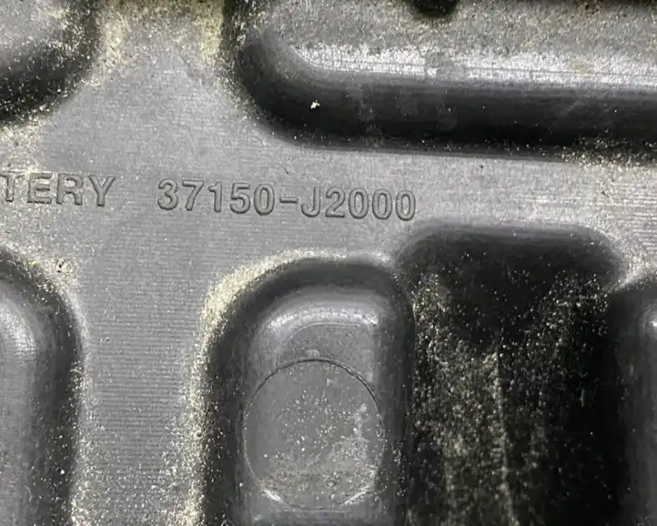Kia Soul (2019 - ) 37150J2000 Площадка аккумулятора — фото 6