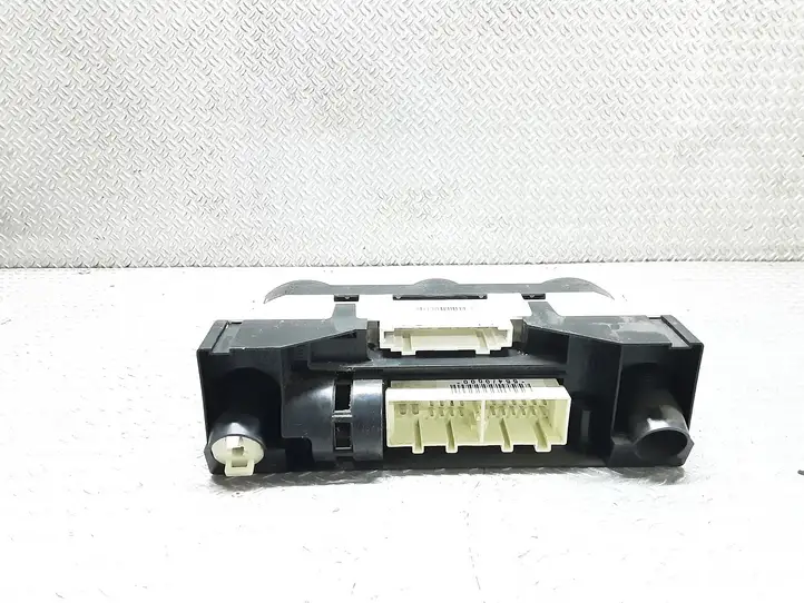 Volkswagen Polo (2005 - 2009)  6Q0820045H Блок управления кондиционера воздуха / климата/ печки (в салоне)