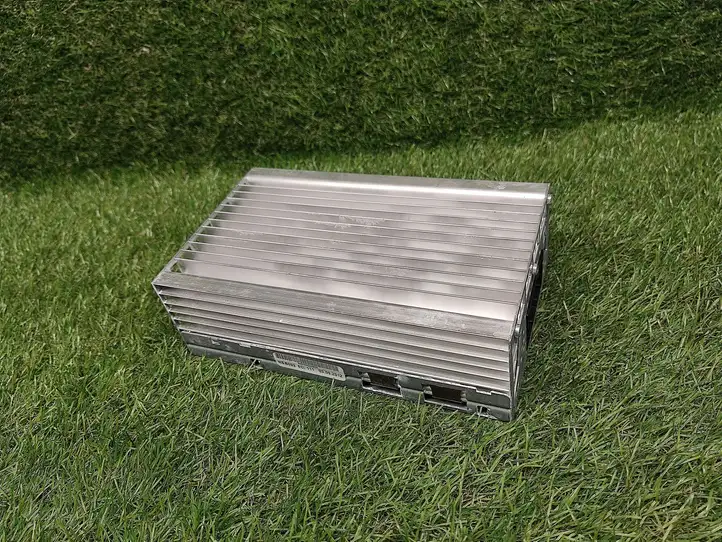 BMW 5 F10 F11 (2009 - 2016)  9266355 Звукоусилитель