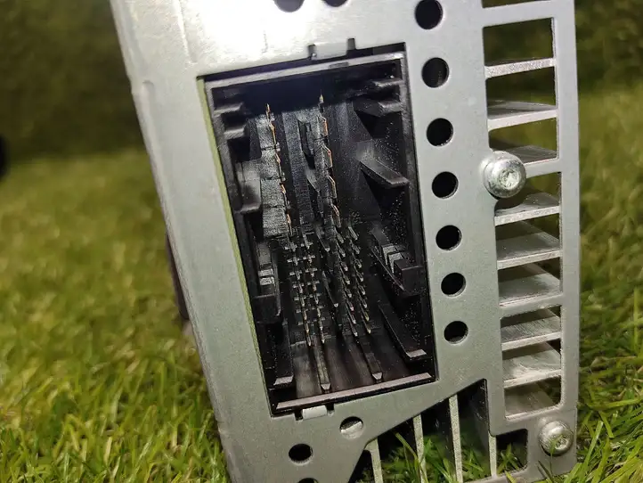 BMW 5 F10 F11 (2009 - 2016)  9266355 Звукоусилитель