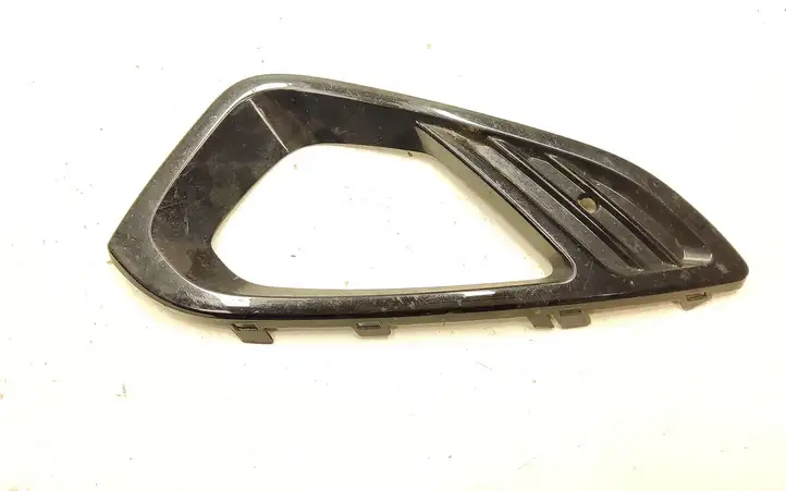 Ford Fiesta (2017 - )  H1BB15B217A1 Декоративная решётка противотуманной фары