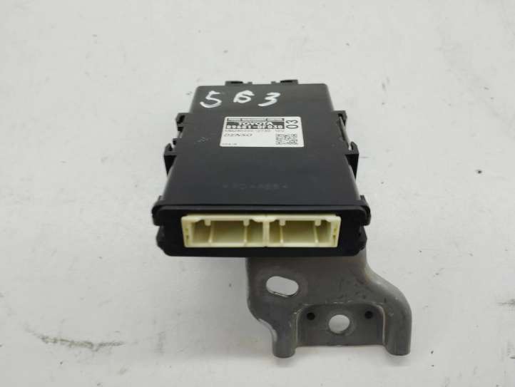 896810F030 Toyota Avensis T270 Galios (ECU) modulis