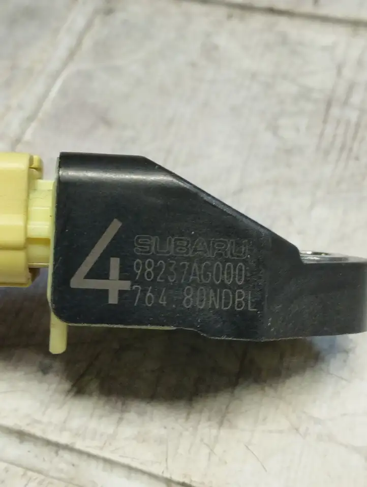 Subaru Outback (2007 - 2009) 98237AG000 Датчик удара SRS — фото 2