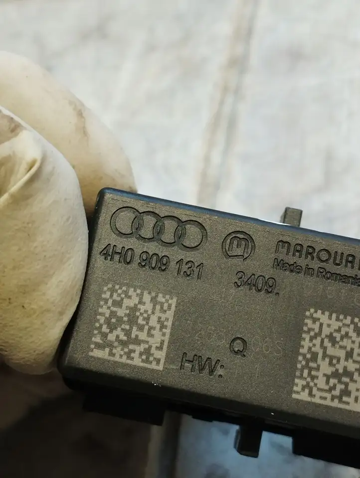 Audi A6 C7 (2011 - 2014) 4H0909131 Блок бесключевого доступа — фото 3