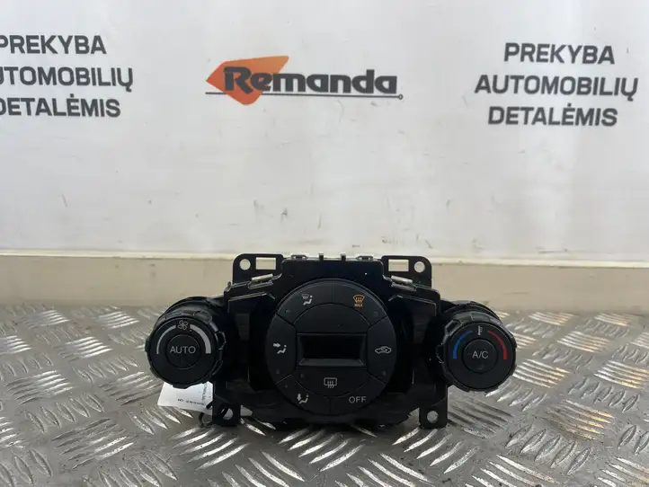 Ford Ecosport (2013 - 2018) 8A6T18C612 Блок управления климат-контролем — фото 1