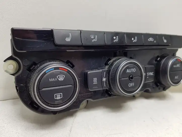 Volkswagen Tiguan (2011 - 2016) 1K8907044AE Блок управления климат-контролем — фото 3