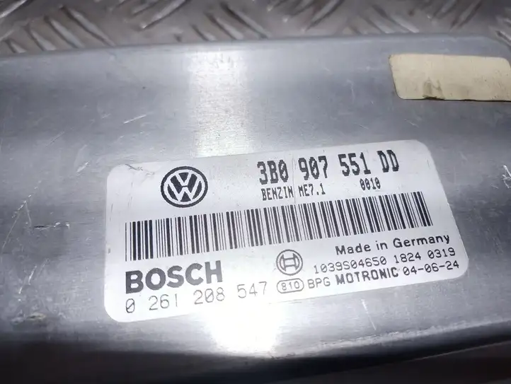Volkswagen PASSAT B5.5 (2001 - 2005) 3B0907551DD Блок управления двигателем (ЭБУ) — фото 4