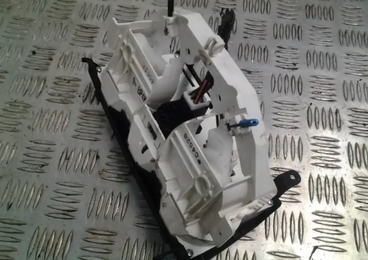   (2003 - 2006)   Блок управления кондиционера воздуха / климата/ печки (в салоне)