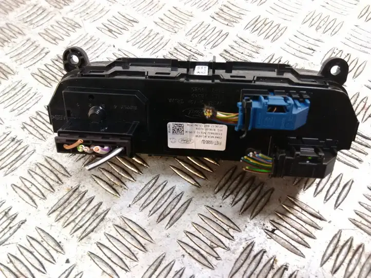 Ford Focus (2015 - 2019)  F1ET19980BJ Блок управления кондиционера воздуха / климата/ печки (в салоне)