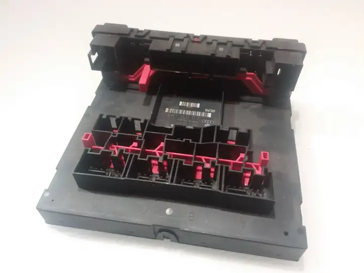 Volkswagen PASSAT B6 (2005 - 2010)  3C0937049J Mодуль kомфортa